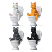 Gatto seduto sulle figurine Toilet Cat Ornament Kawaii Cat Doll Micro Paesaggio Fata Giardino Miniatura per bambini Gatto Giocattolo Decorazione della casa - My Store Pet