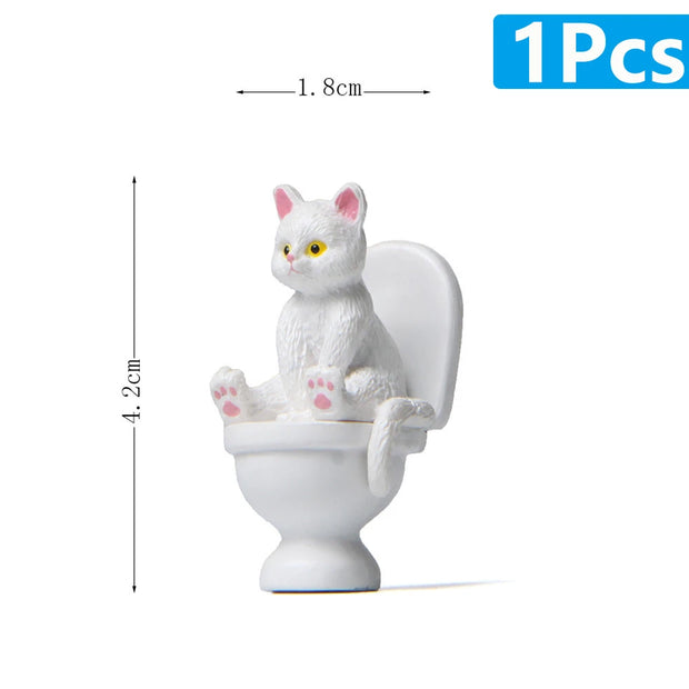 Gatto seduto sulle figurine Toilet Cat Ornament Kawaii Cat Doll Micro Paesaggio Fata Giardino Miniatura per bambini Gatto Giocattolo Decorazione della casa - My Store Pet