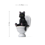 Gatto seduto sulle figurine Toilet Cat Ornament Kawaii Cat Doll Micro Paesaggio Fata Giardino Miniatura per bambini Gatto Giocattolo Decorazione della casa - My Store Pet