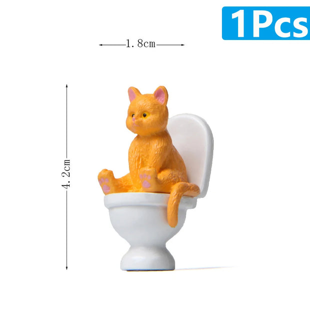 Gatto seduto sulle figurine Toilet Cat Ornament Kawaii Cat Doll Micro Paesaggio Fata Giardino Miniatura per bambini Gatto Giocattolo Decorazione della casa - My Store Pet